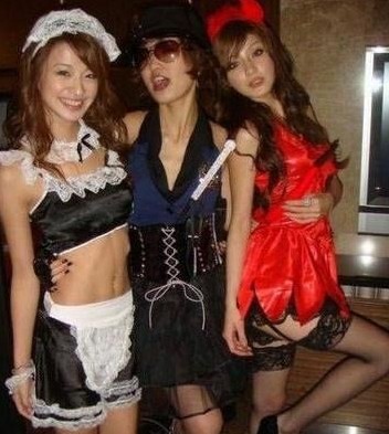 ktv陪酒小姐能摸比吗 让ktv陪唱打一炮多少钱：ktv小姐可以摸什么地方(5)(点击浏览下一张趣图)