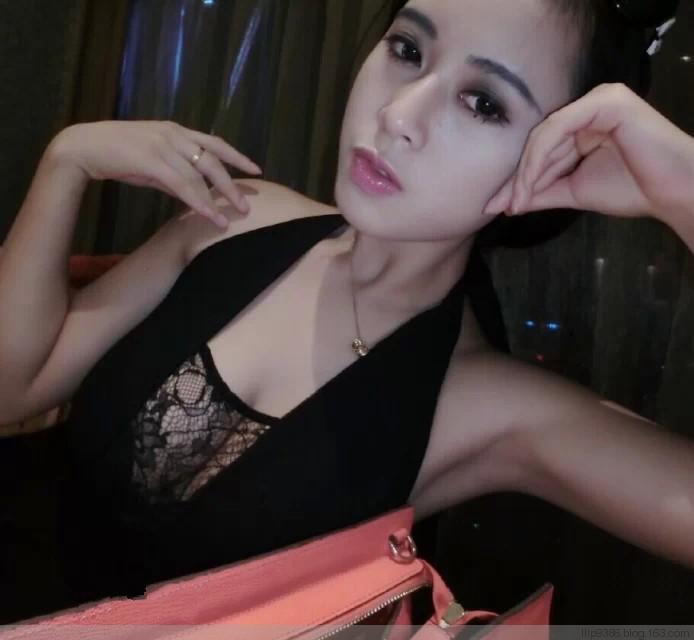 把女朋友聊湿微信截图：把男生聊硬qq记录 微信聊骚记录截图少妇(5)(点击浏览下一张趣图)