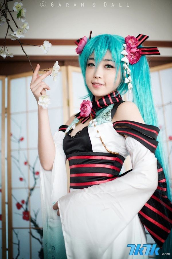 初音未来被强x图片大全：初音未来邪恶透漫画 初音未来邪恶透视图(4)(点击浏览下一张趣图)