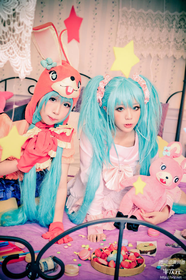 初音未来的落內裤图片：初音未来被胶水粘住 初音未来是怎么死的(3)(点击浏览下一张趣图)