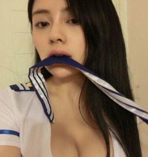 电竞圈最脏的女人4p：2013年电竞4p门图片 电竞圈最脏的女人小苍(5)(点击浏览下一张趣图)