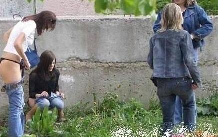 12女生小便部位图片：女人在小便的图片大全 女生小便的部位张啥样(3)(点击浏览下一张趣图)