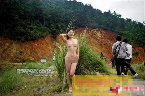 打工妹做人体模特天涯：人体模特私拍内部视频 纪录片模特的生活(2)(点击浏览下一张趣图)