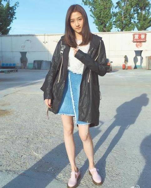 好先生关晓彤屁股 关晓彤那里紧吗：关晓彤 嗯 啊(4)(点击浏览下一张趣图)