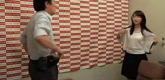 德田重男那一部最好看：skd-14 无码 德田重男 德田重男教孙女图解(7)(点击浏览下一张趣图)
