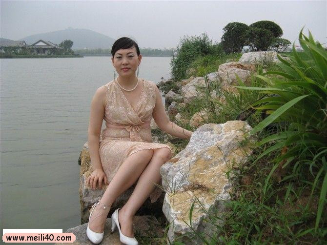 风韵徐娘很有味道之14(5)(点击浏览下一张趣图)