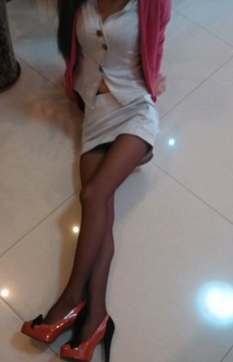 东莞技师特服视频：东莞富豪技师图片(2)(点击浏览下一张趣图)