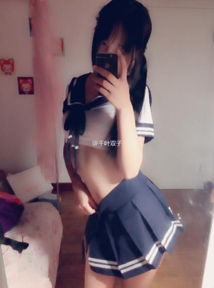 千叶双子vip无圣光写真：千叶双子vip无圣光3v(4)(点击浏览下一张趣图)