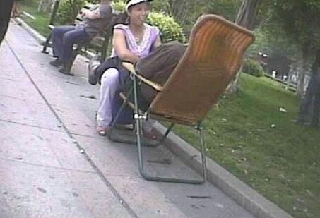 树林擦鞋女的惊人一幕图：尼姑野史(4)(点击浏览下一张趣图)