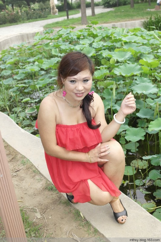 有韵味的中年胖妇女照片(4)(点击浏览下一张趣图)
