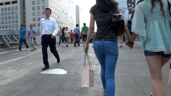 黑蝴蝶b厉害吗 天涯：门帘子b好不好(2)(点击浏览下一张趣图)