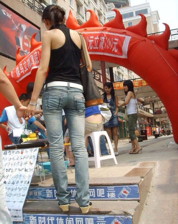 十大名器女人万花迎主：九曲回廊的女人多嘛(2)(点击浏览下一张趣图)