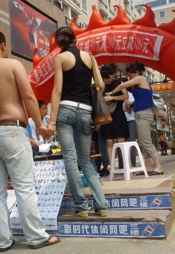十大名器女人万花迎主：九曲回廊的女人多嘛(4)(点击浏览下一张趣图)