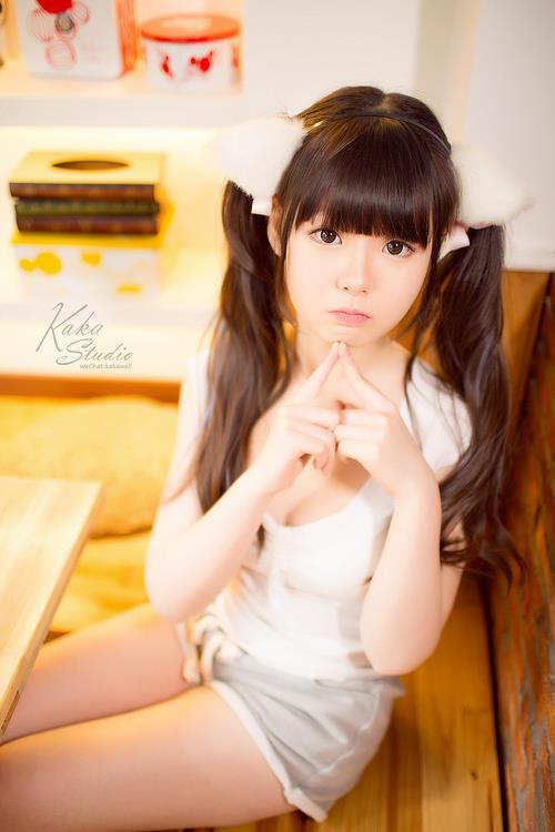 ´丝袜少妇林婉芸：中心行里的少妇 (后续)(点击浏览下一张趣图)