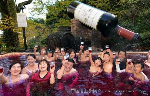 日本男女混合浴能摸吗(点击浏览下一张趣图)