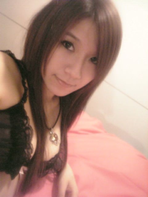发私照的微信聊天记录 女人截图(点击浏览下一张趣图)