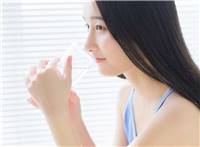 女人过了30岁一摸就是水,男人的眼里，30岁的女人刚刚好(点击浏览下一张趣图)