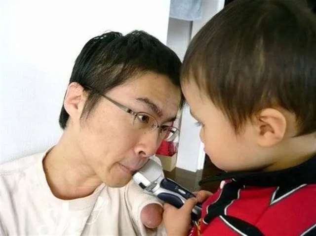 结婚15年出轨50次 史上最强渣男出轨照(10)(点击浏览下一张趣图)