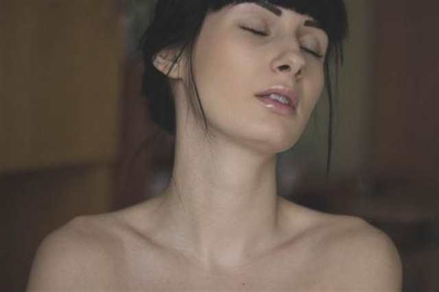 对女儿身体有生理反应正常吗(2)(点击浏览下一张趣图)