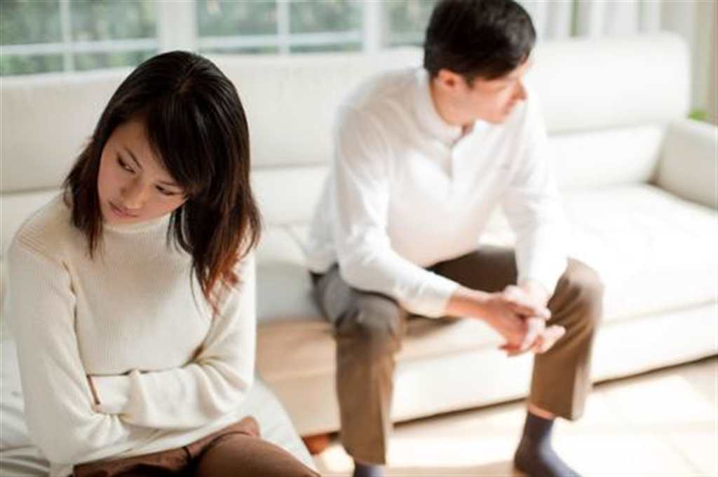 老公宁愿自己解决也不想和自己啪 (点击浏览下一张趣图)