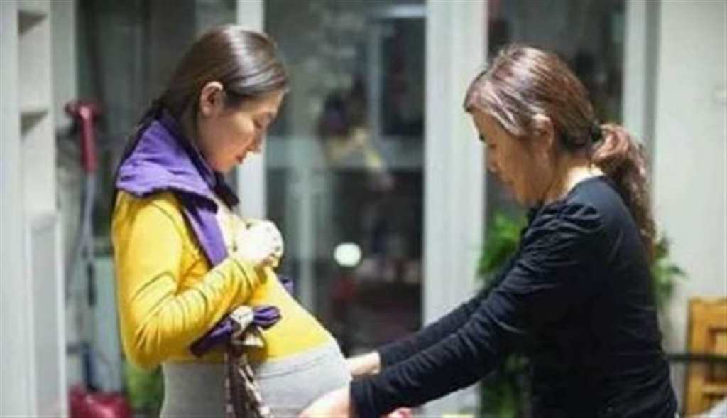 月子里发现老公和婆婆的秘密(点击浏览下一张趣图)