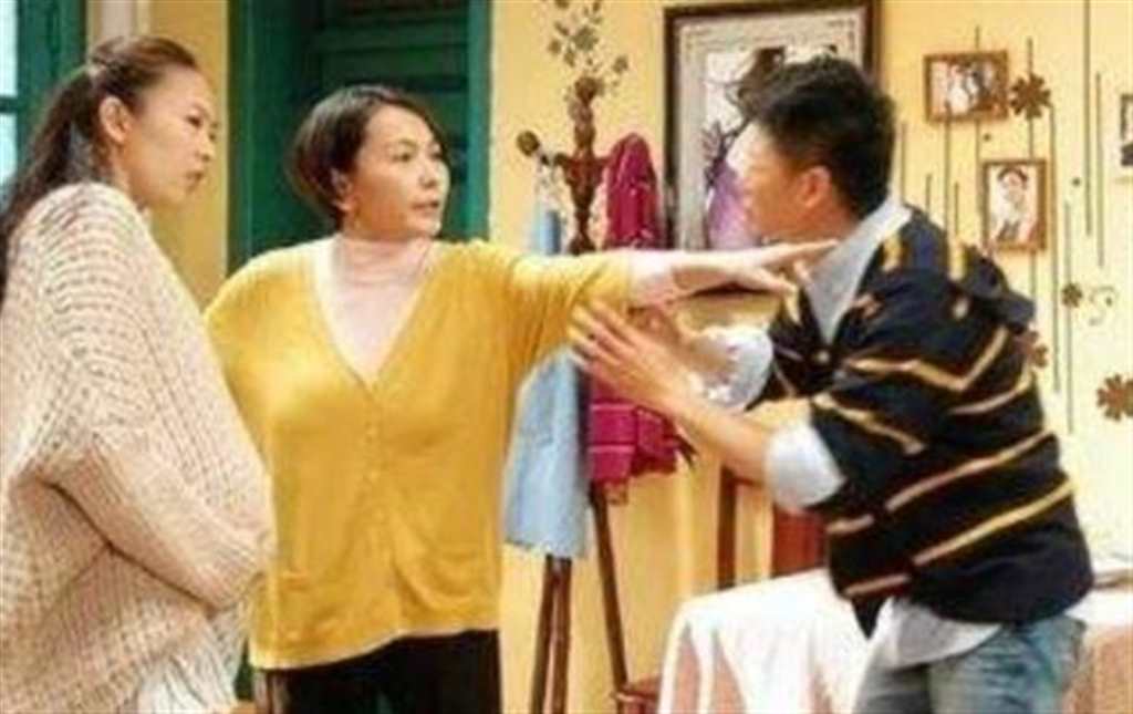 月子里发现老公和婆婆的秘密(3)(点击浏览下一张趣图)