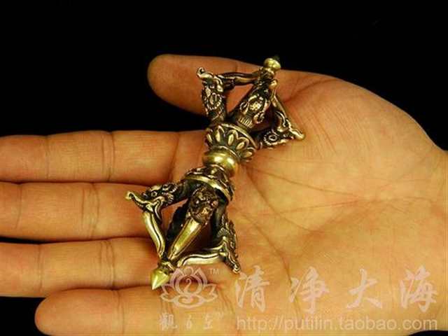 密宗三大女性法器 人骨法器(点击浏览下一张趣图)