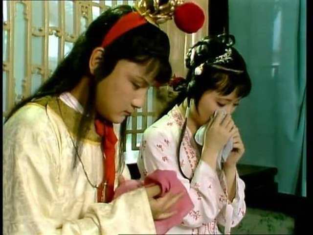 宝玉从黛玉的身体里退了出来 面红耳赤(点击浏览下一张趣图)