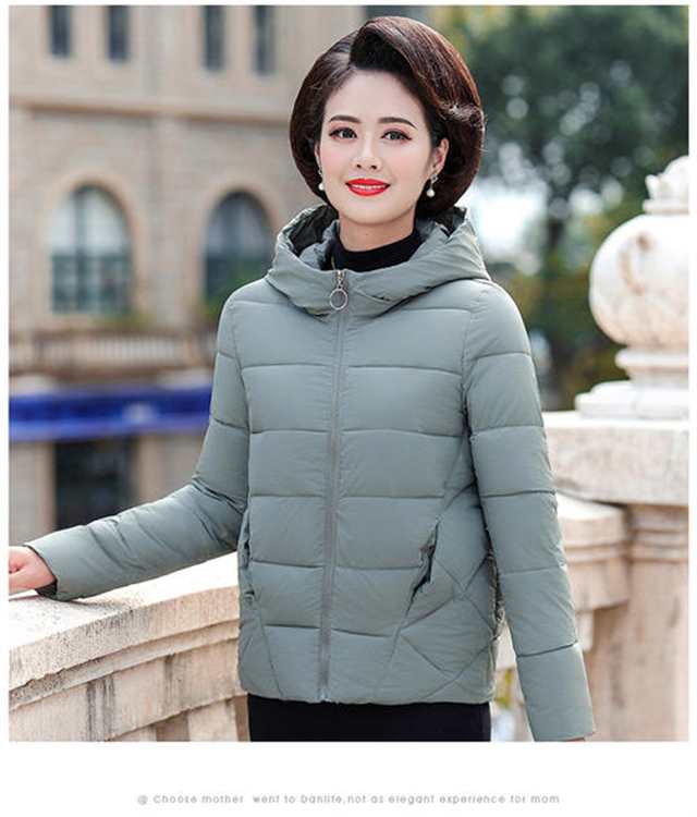 40岁适合什么颜色的羽绒服，这两个颜色搭配一起，竟如此显魅力(3)(点击浏览下一张趣图)