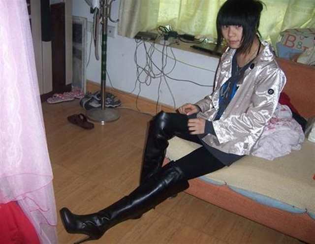 大学四年洞越来越大，高校里的诱奸到底有多普遍?(2)(点击浏览下一张趣图)