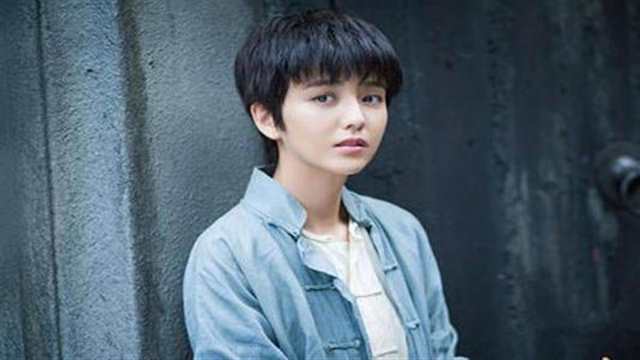 女扮男装假小子偶像剧！中性扮相 刹那惊艳(4)(点击浏览下一张趣图)