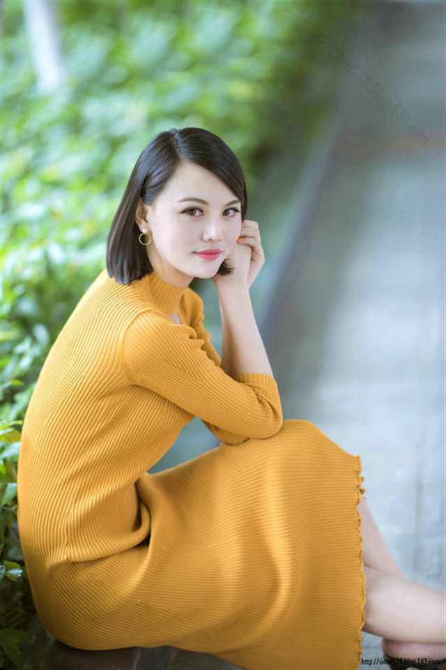 女人就是要优雅到死，40岁以下能算少妇吗 (4)(点击浏览下一张趣图)