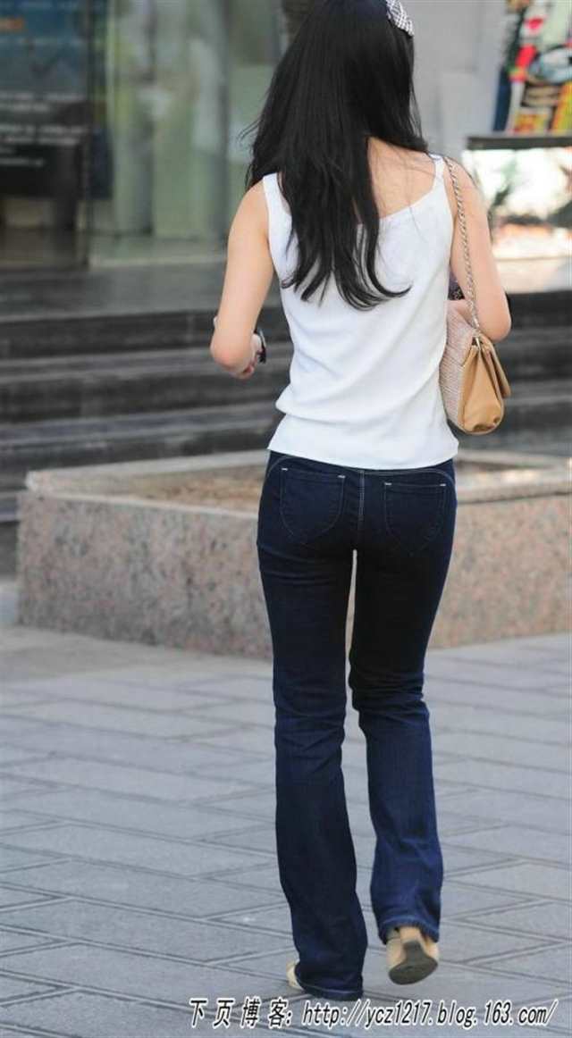 马哥，你帮帮我啊…晓晴被农民工玩成浪娃(3)(点击浏览下一张趣图)