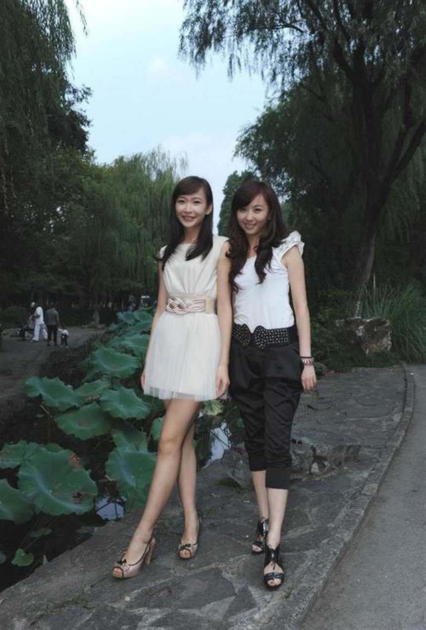 自卫少妇身材美丽大图(2)(点击浏览下一张趣图)