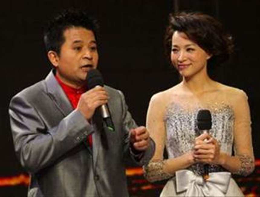 董卿去了美国 到底有没有离开央视？