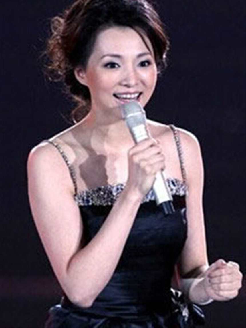 董卿去了美国 到底有没有离开央视？