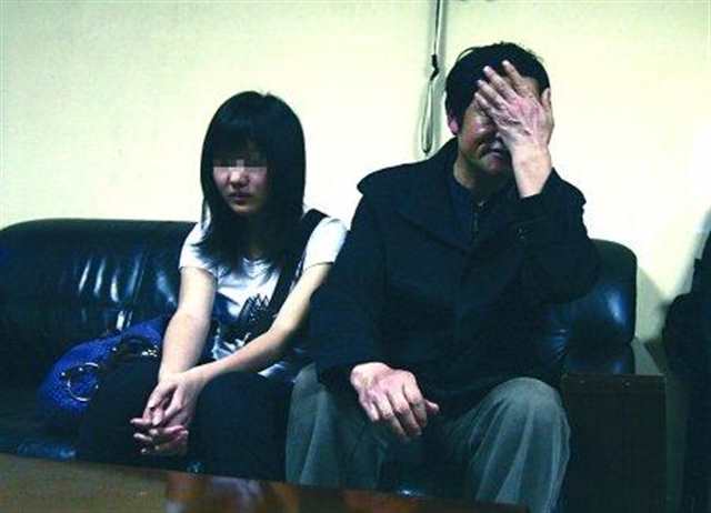 家里就我和母亲发生关系，她也没拒绝，就同意了(点击浏览下一张趣图)