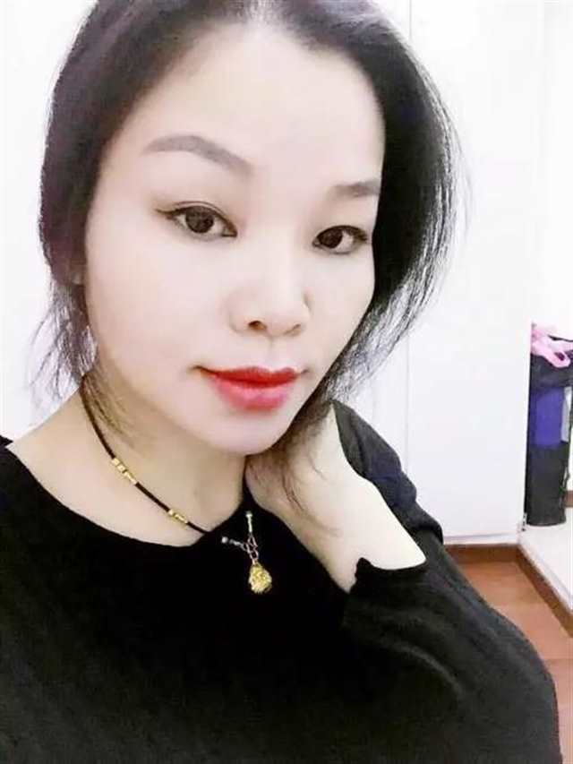 我妈40了怎么样 特别爱美(点击浏览下一张趣图)