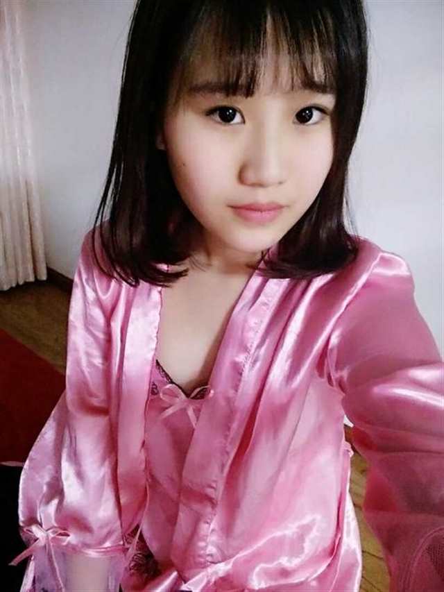 妈妈为什么总是穿这样 经常只穿内衣与我睡(点击浏览下一张趣图)