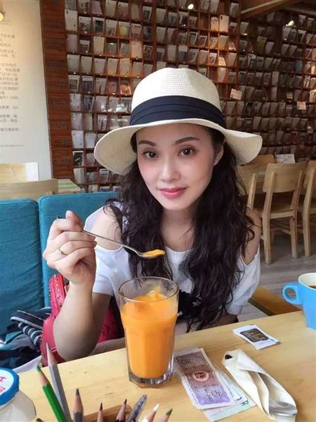 儿子给我发信息想要 他说要和我做爱(3)(点击浏览下一张趣图)