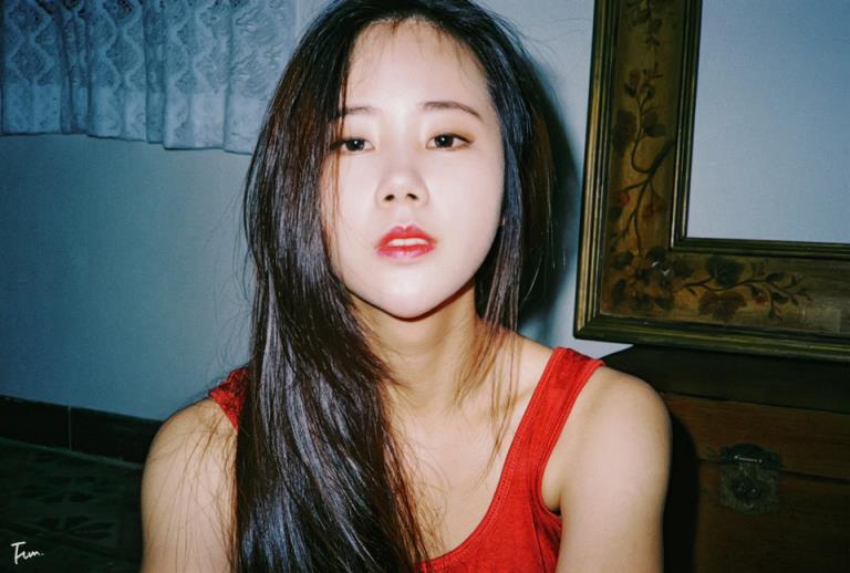 我看到了老公和前女友的亲热照(3)(点击浏览下一张趣图)