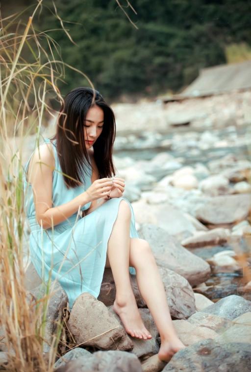 姐夫和小姨子的情事：无耻姐夫竟频繁骚扰我(点击浏览下一张趣图)