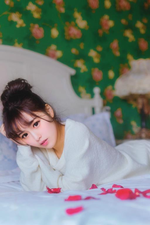 小姨子性感火辣的身体害我差点出轨(2)(点击浏览下一张趣图)