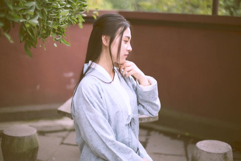 不让你看手机的男朋友都是只想泡你(点击浏览下一张趣图)