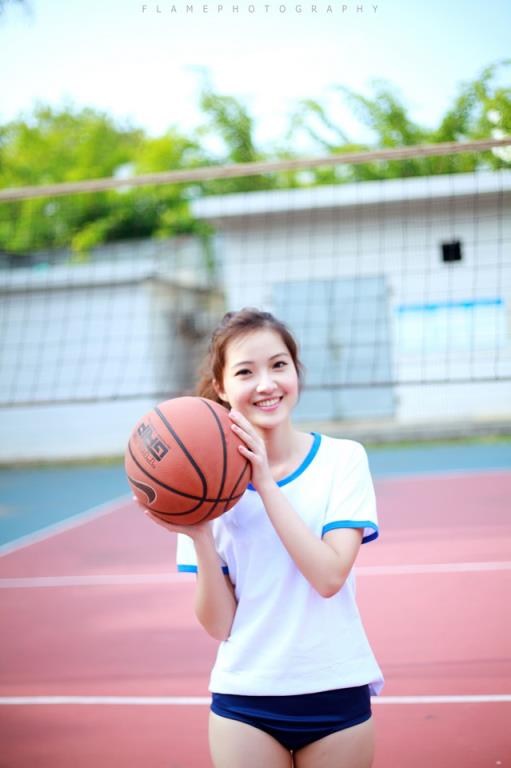 少妇在浴室里疯狂出轨(点击浏览下一张趣图) 少妇在浴室里疯狂出轨(点击浏览下一张趣图)