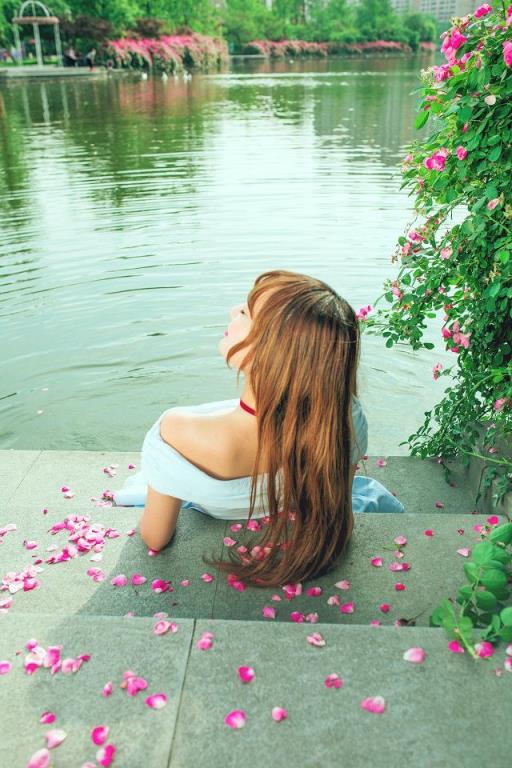 荒唐的换妻游戏 我占有了性感小姨子(点击浏览下一张趣图)