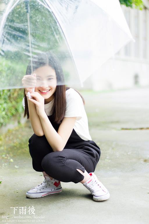 我把性感小姨子紧紧地压在身下(点击浏览下一张趣图)
