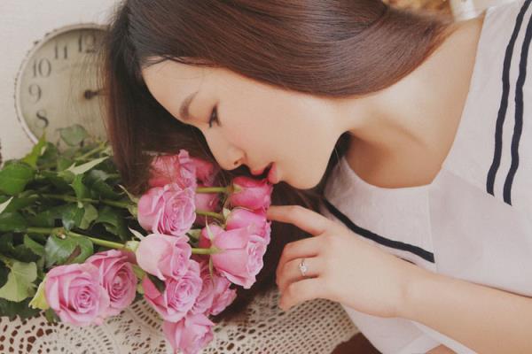 口述小姑两瓣湿乎乎 洞房夜公公婆婆小姑(4)(点击浏览下一张趣图)