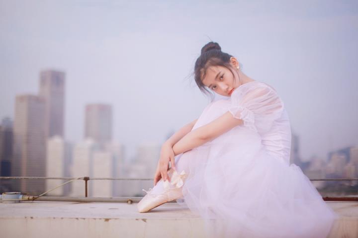 被大家唤为女神，为什么却没有人追我？(点击浏览下一张趣图)