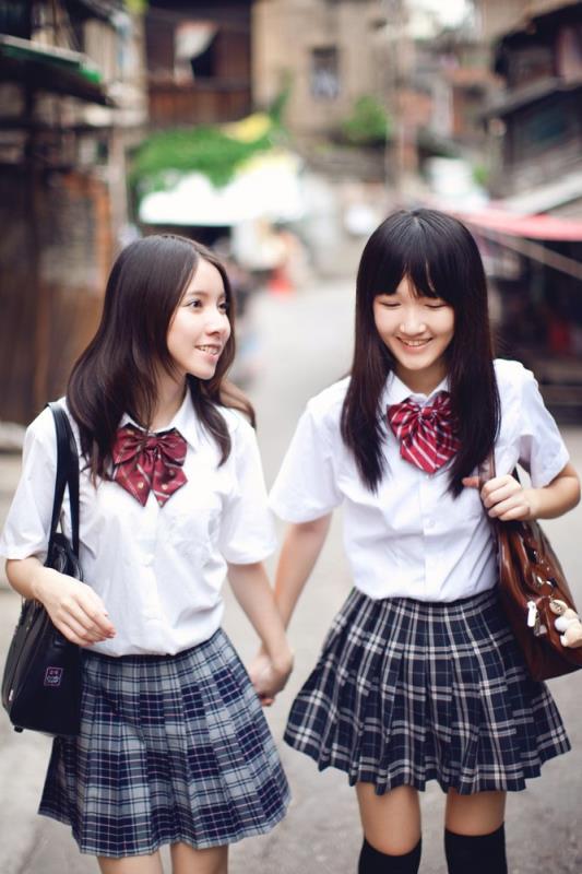 少妇那一场“三人共室”的游戏(2)(点击浏览下一张趣图)